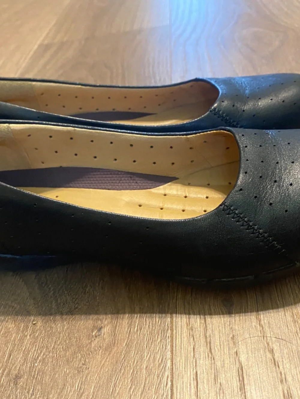 Clark's Artisan Unstructured Women's Flats, Black Size 7M